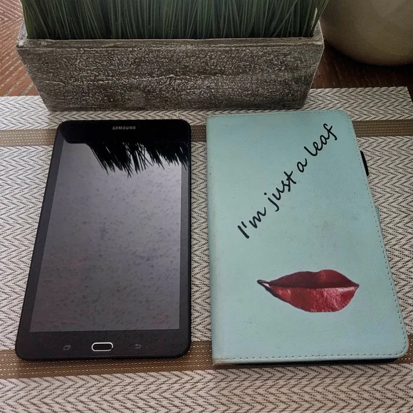 SAMSUNG Galaxy Tab A 8.0" SM-T290 32GB WiFi Tablet Carbon Black - Picture 6 of 7